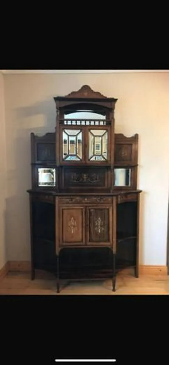 Display cabinet