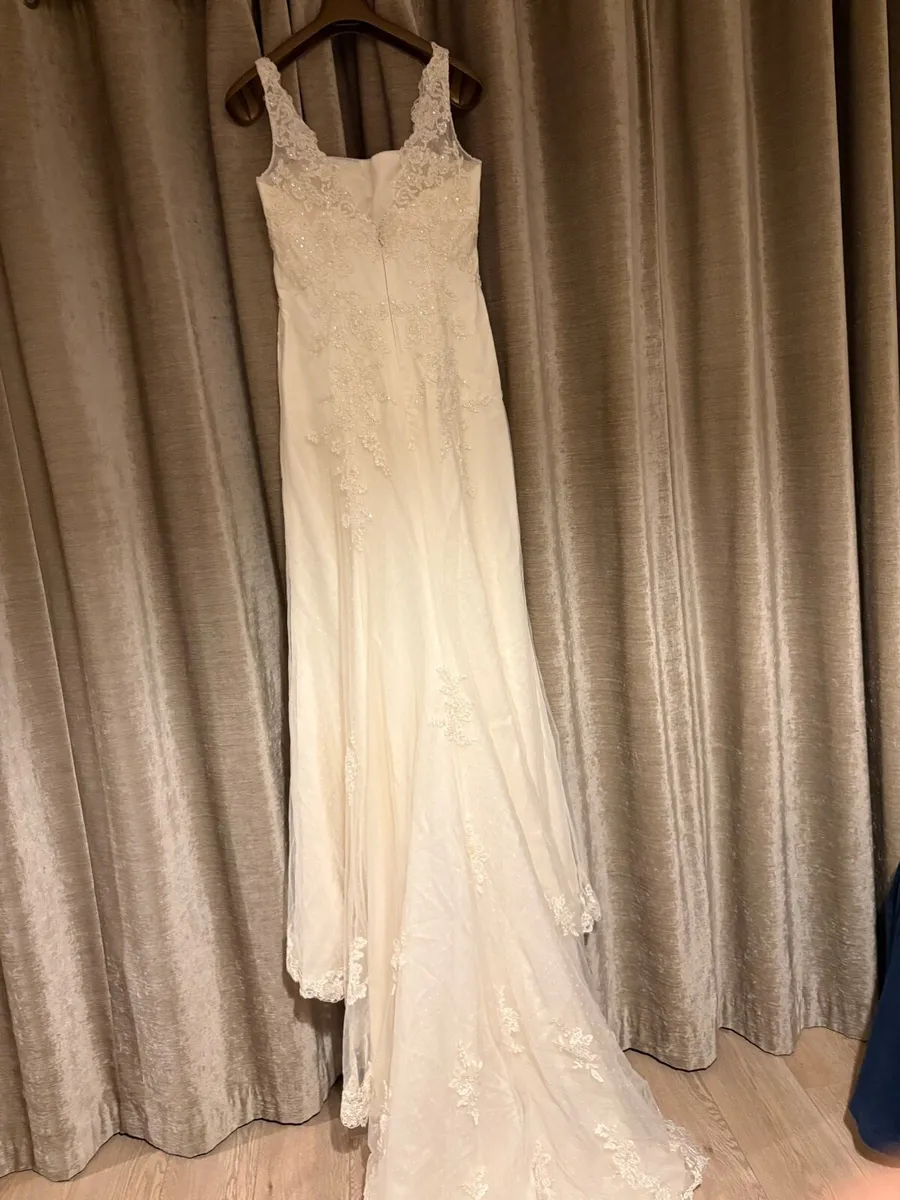 Wedding dress - Image 1