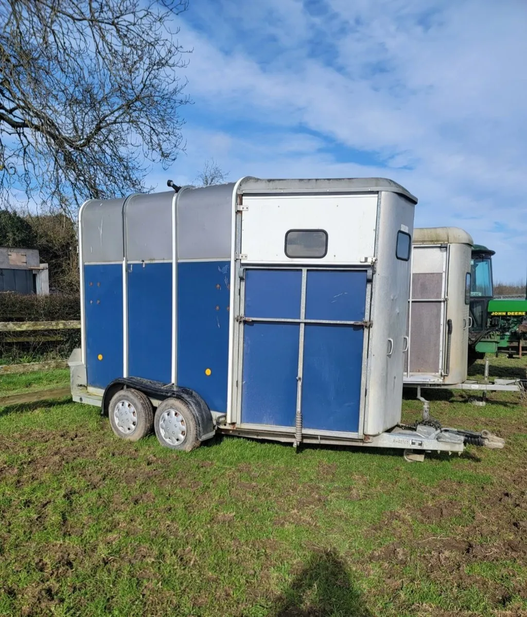 Horsebox for sale - Image 1