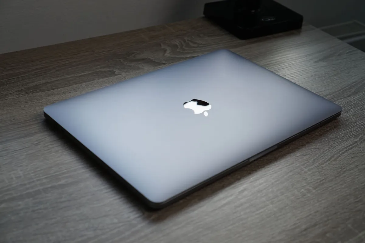Apple MacBook Pro 13" 2019 | i7 | 16GB | 512GB - Image 3
