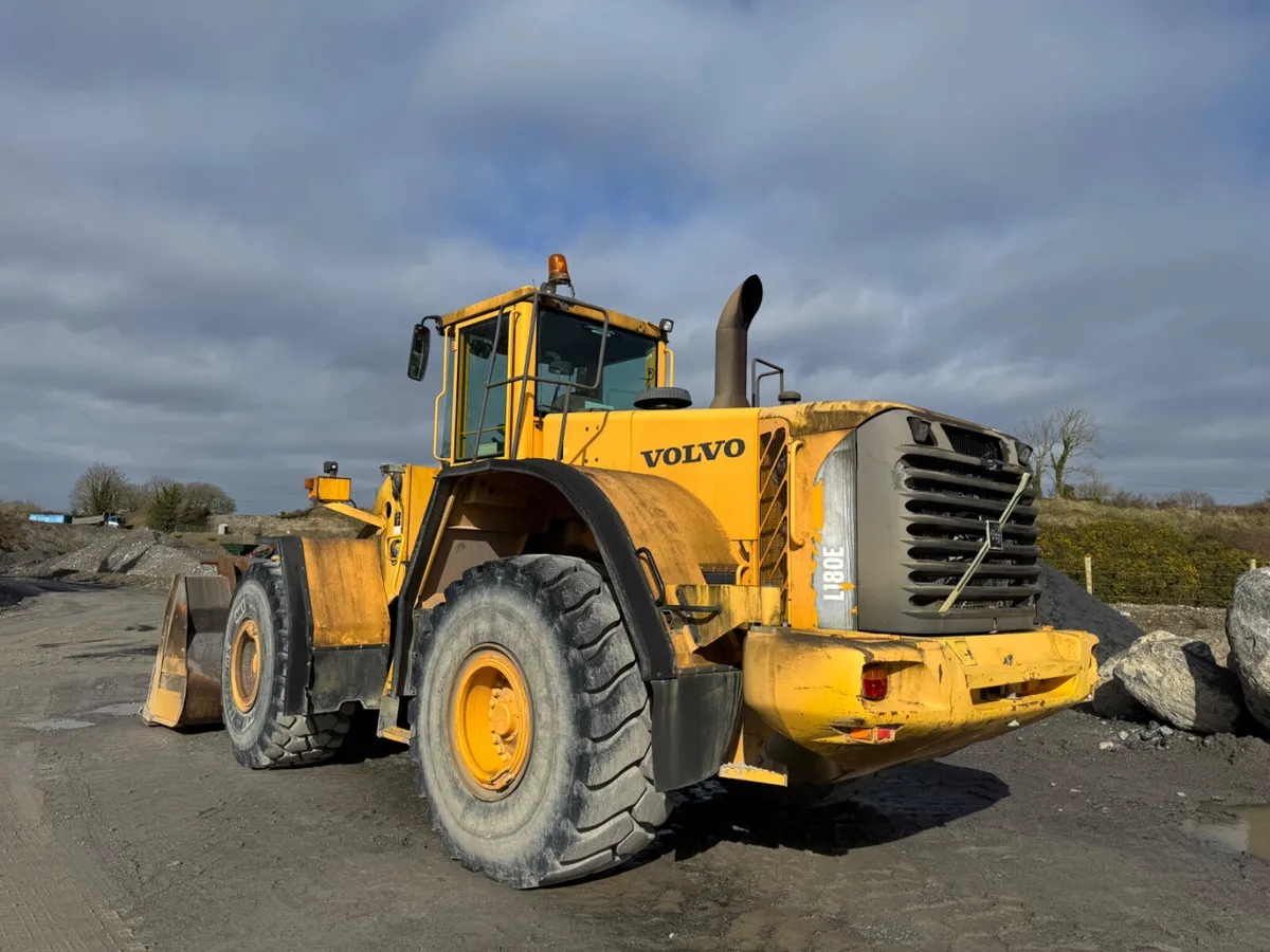 VOLV0 L180E 2006 LOADING SHOVEL - Image 2