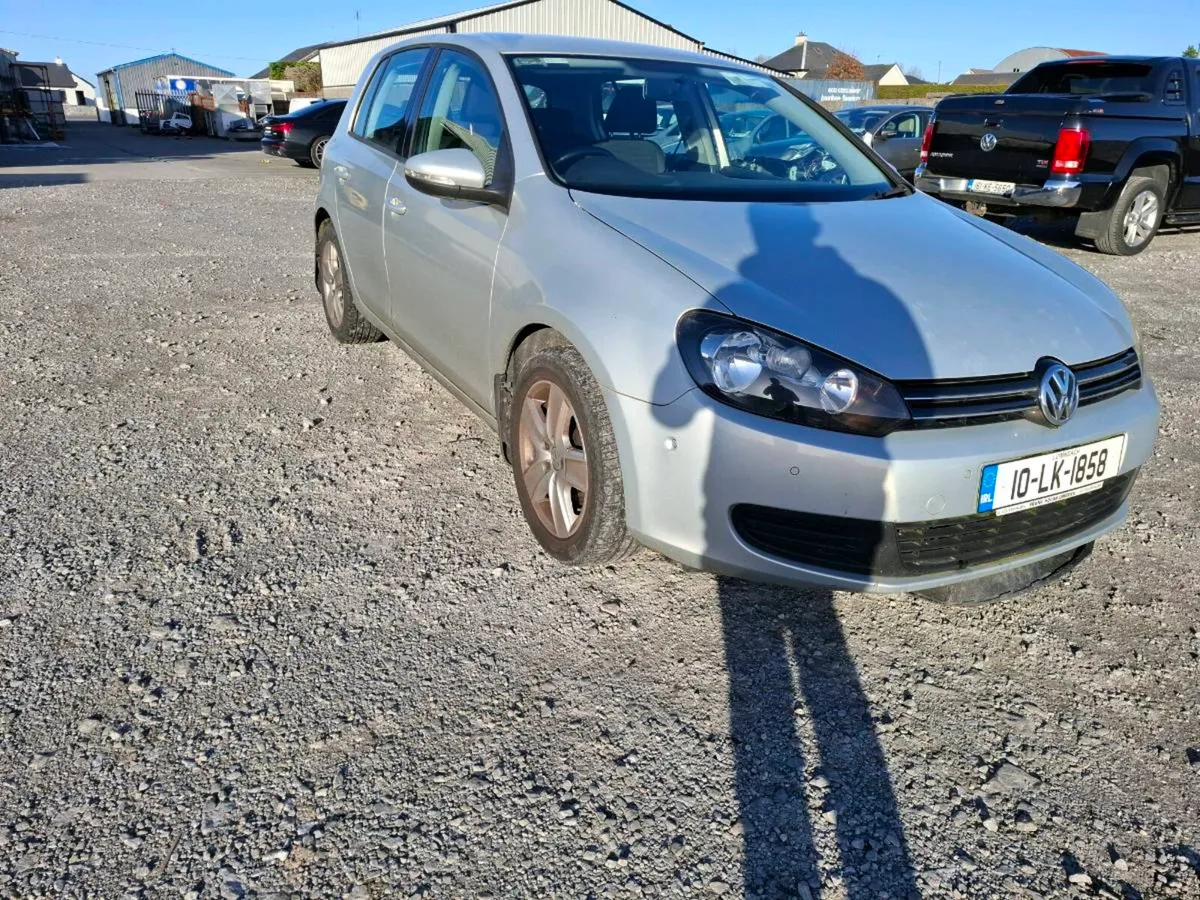 2010 VOLKSWAGEN GOLF - Image 2