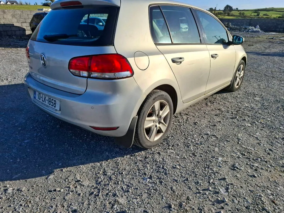 2010 VOLKSWAGEN GOLF - Image 4