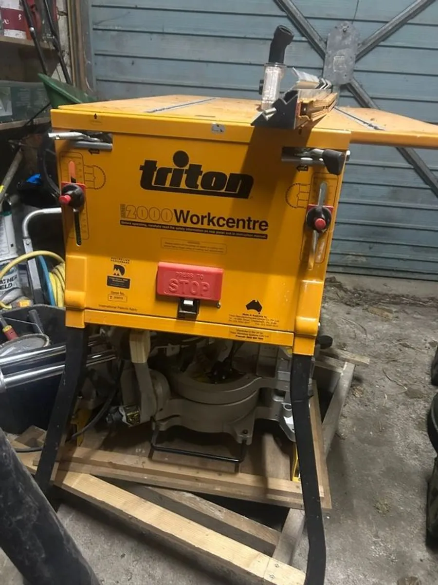 power saw and table - Image 2