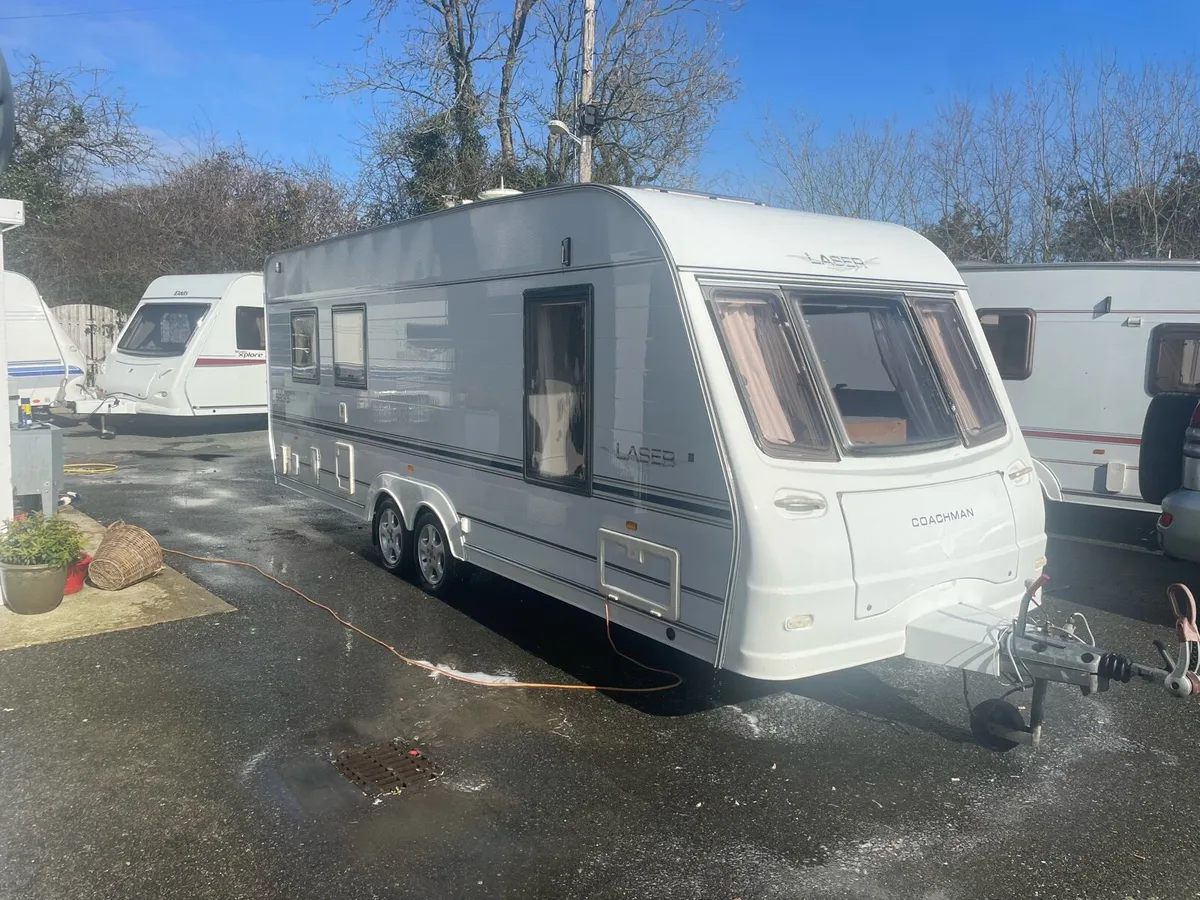 5 birth caravan - Image 1