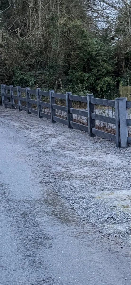 Concrete Ranch Rail fencing - Image 2