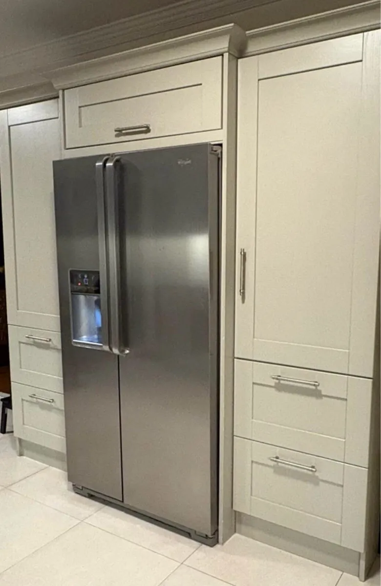 Complete Kitchen with appliances - Image 2