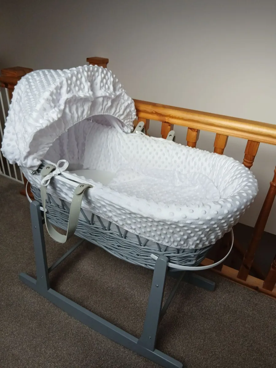 Moses Basket - Image 1
