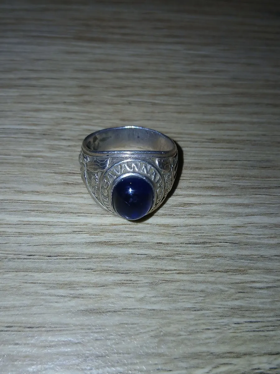 College Ring - Image 1