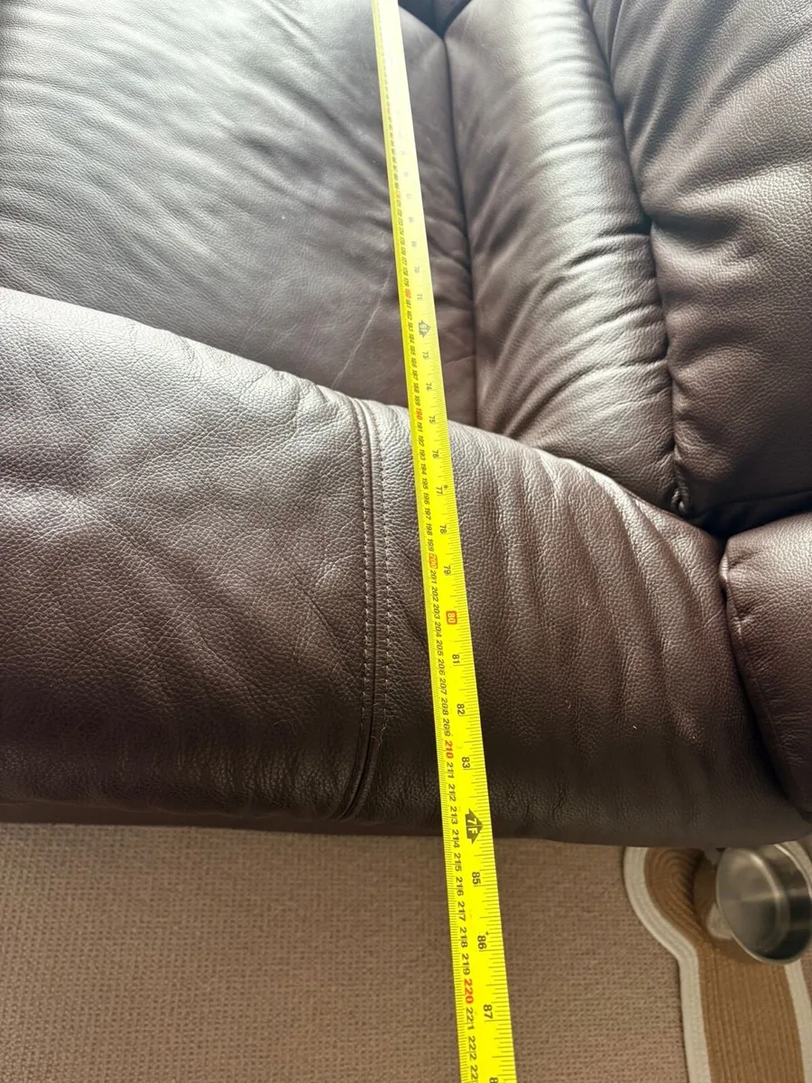 Reclining couch - Image 2