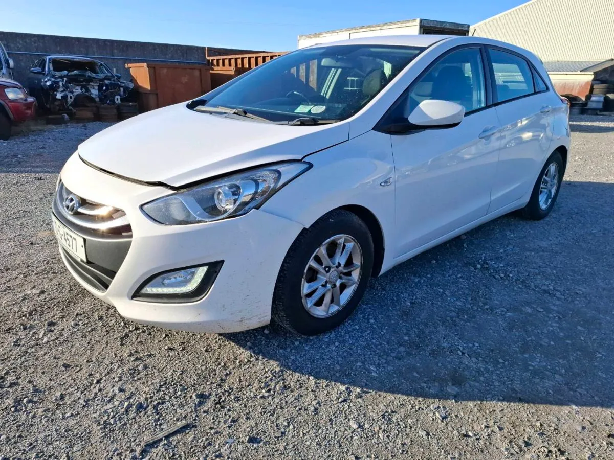 2012 HYUNDAI I30 DIESEL - Image 3