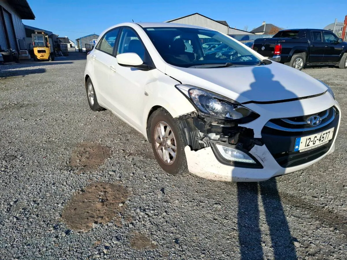 2012 HYUNDAI I30 DIESEL - Image 4