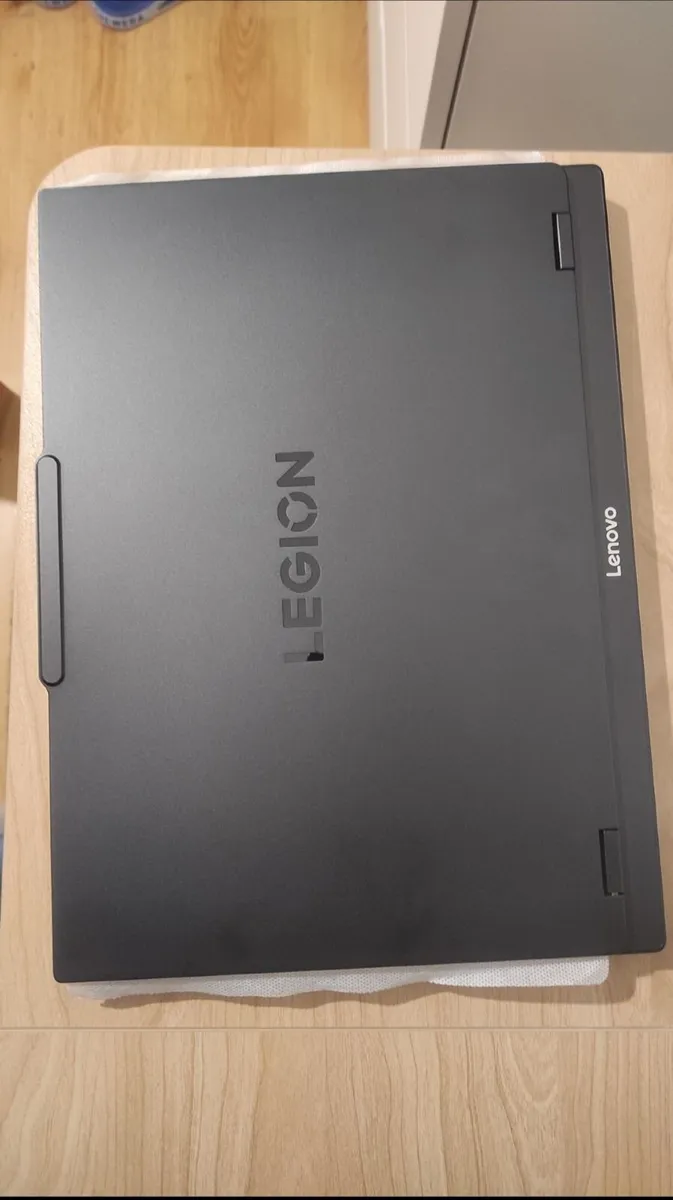 Lenovo Legion i5 RTX 5060 i7 16GB OLED 2.5kGaming - Image 4