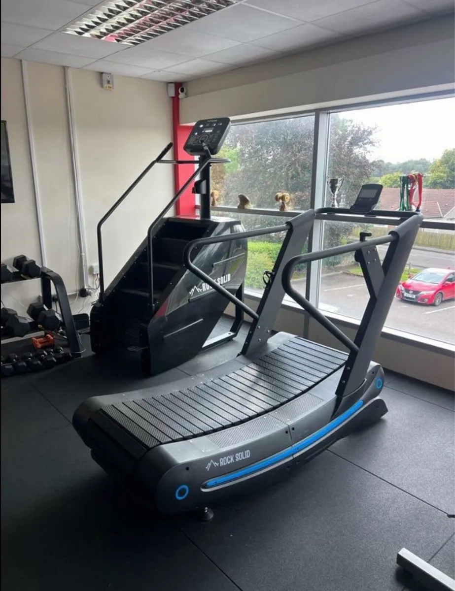 Commercial step/ stair master machine (new in box) - Image 3