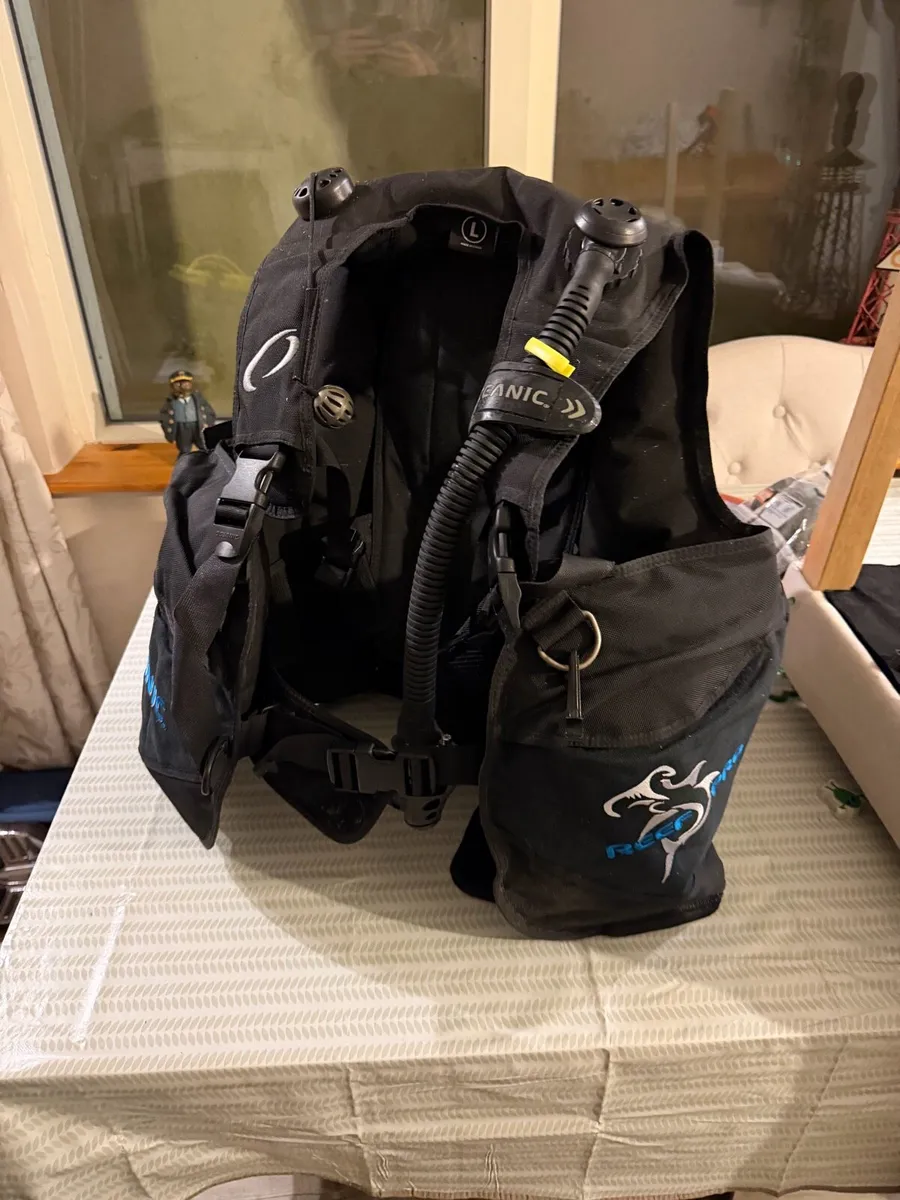 Scuba diving bcd - large - Image 1