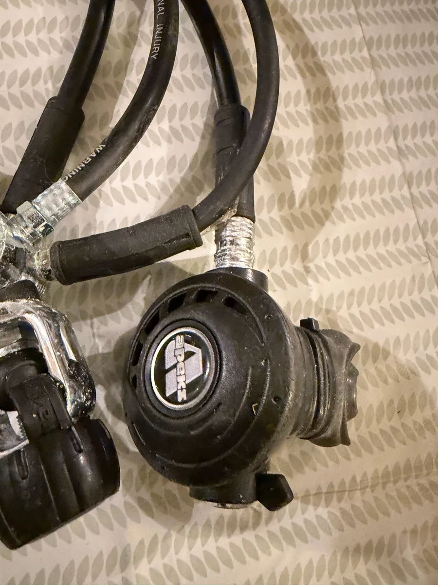 Apeks scuba diving regulators - Image 4