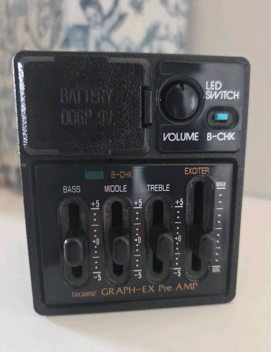 Takamine CT4BII Preamp - Image 1