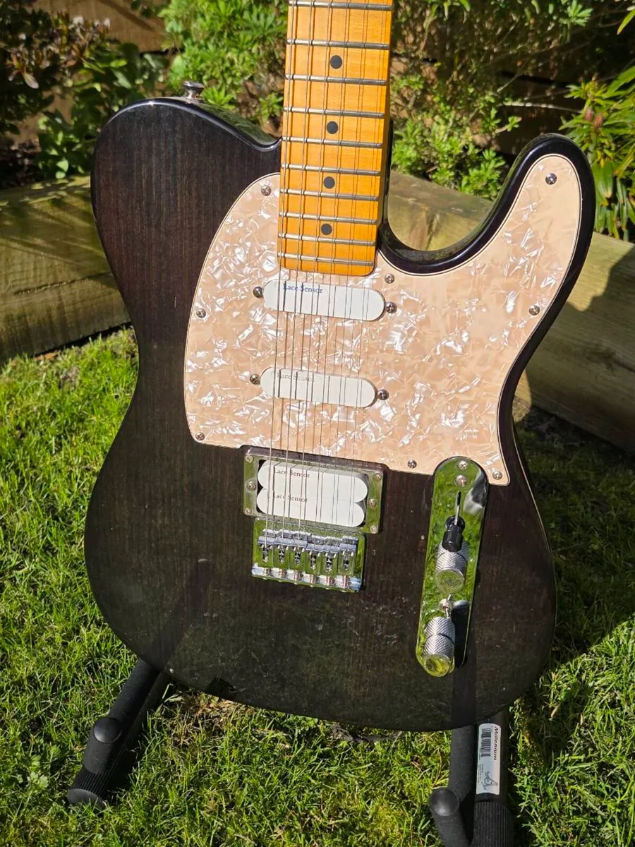Fender Modern Player Telecaster Plus - Upgraded - Image 3