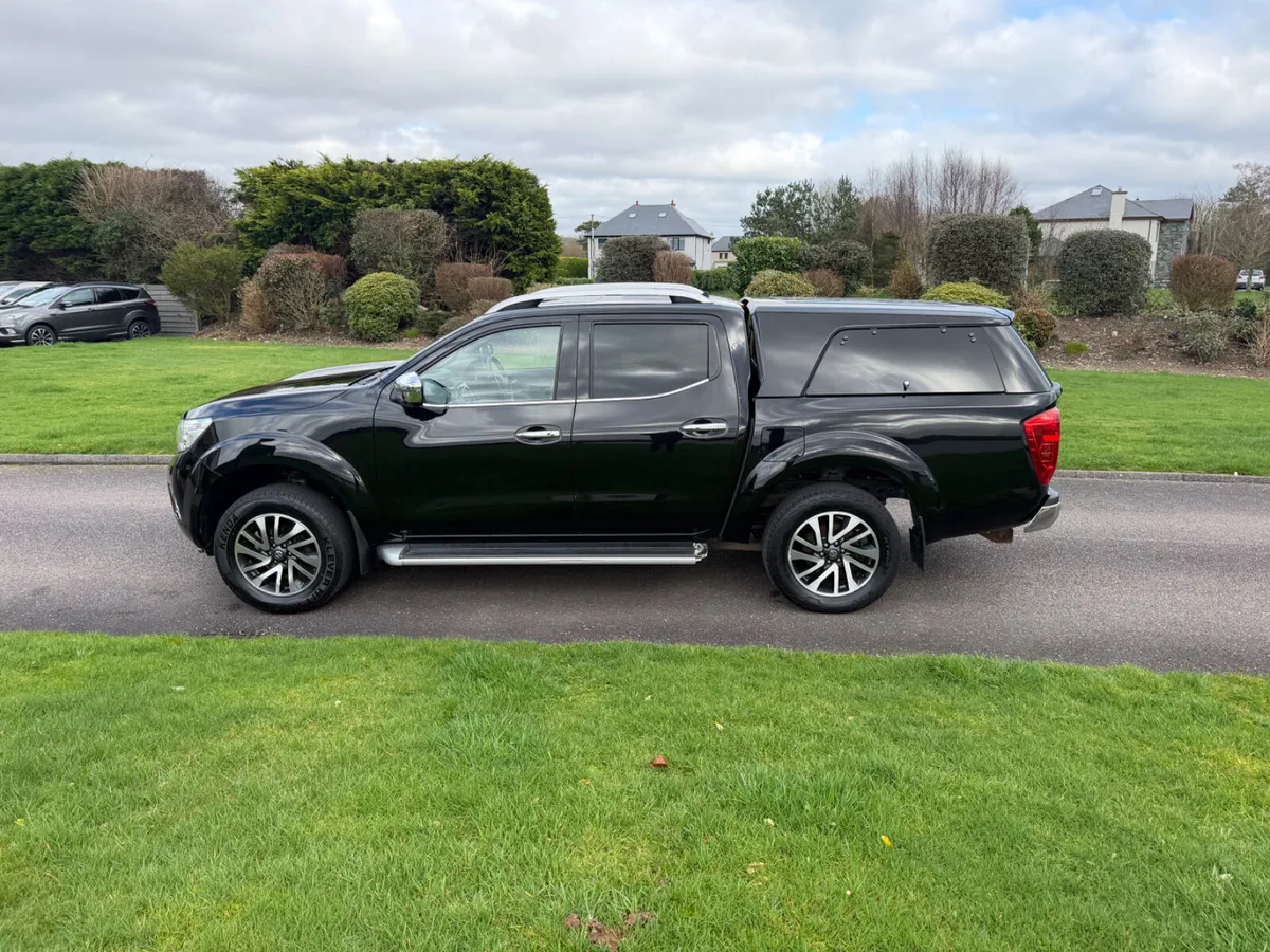 Nissan Navara crew cab ( top spec ) - Image 2