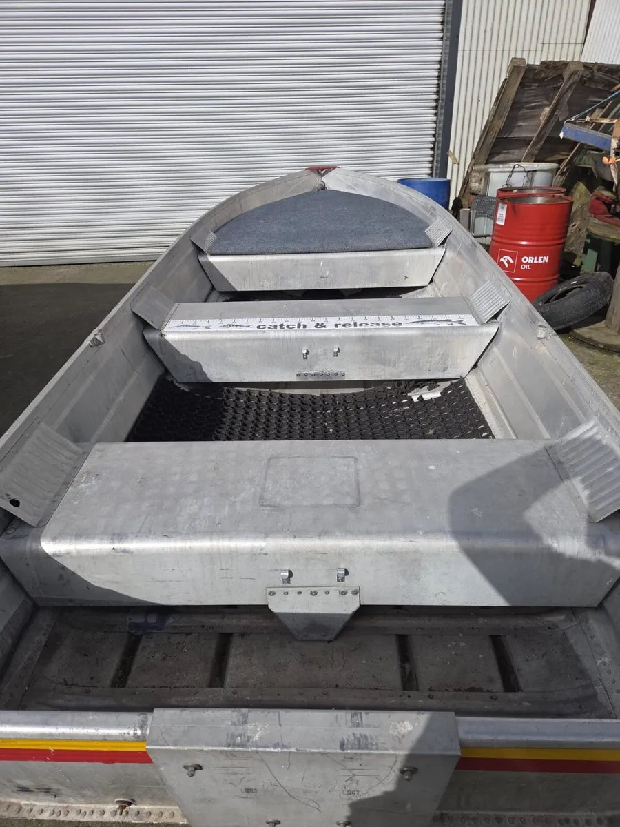 14 Aluminium boat - Image 2