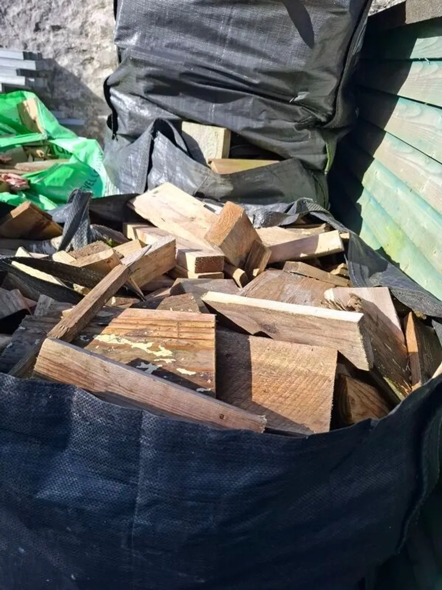 sticks/firewood - Tonne bags - Image 1