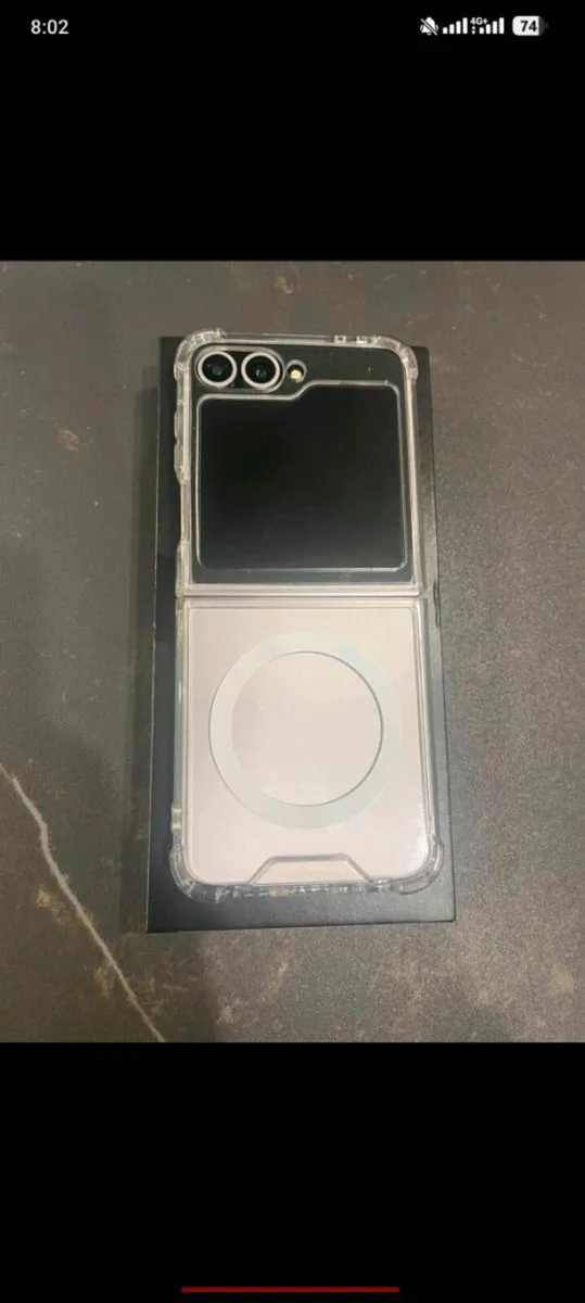 Samsung Z flip 6 - Image 4