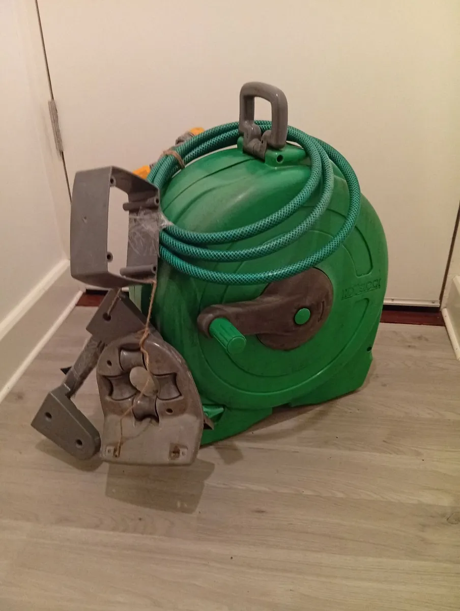 HAZELOCK Fast Wall Mounted Reel Cable Hose - Image 1