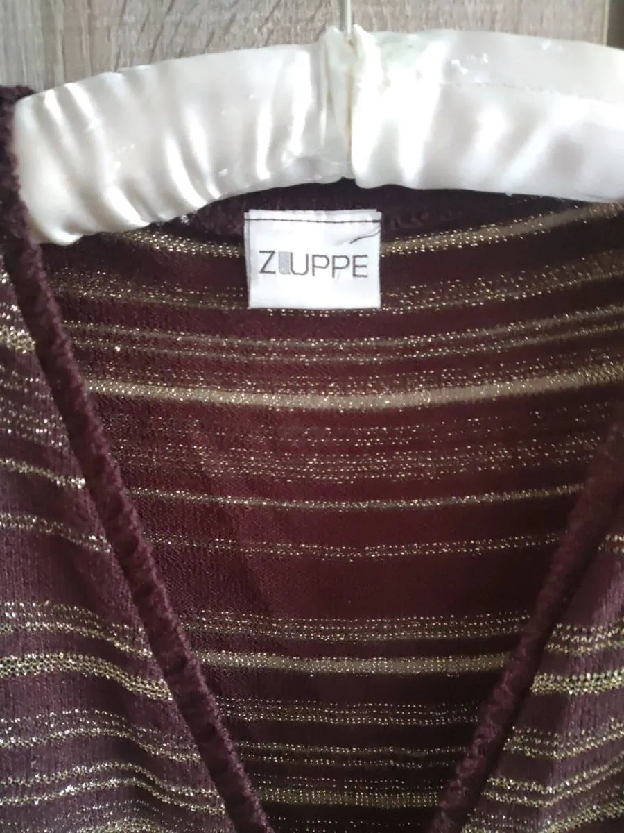 Gold brown sweater size fits XS s m - Image 2
