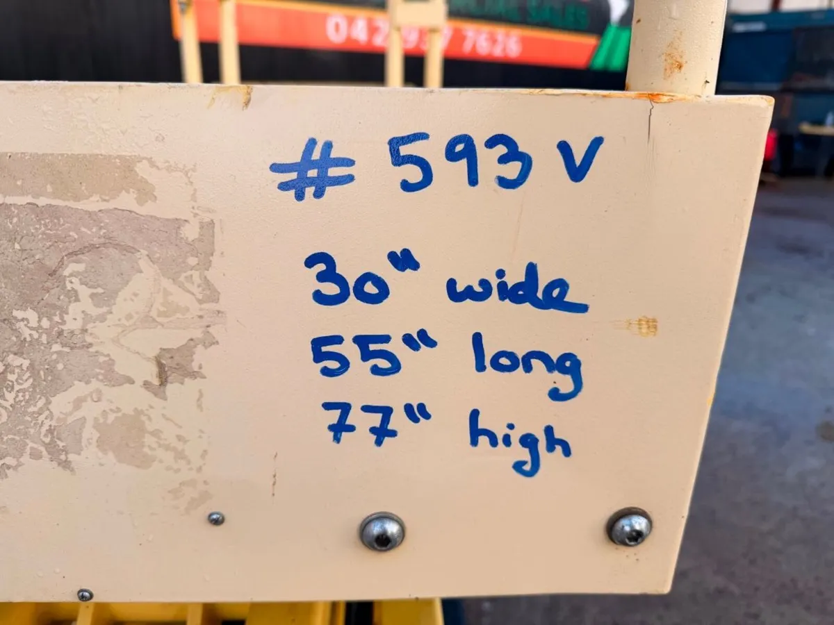 2018 youngman boss platform scissor lift....593v - Image 3