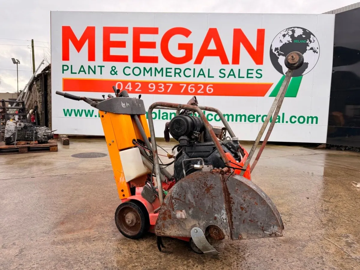 2013 Husqvarna FS524 concrete cutting saw....872 - Image 1