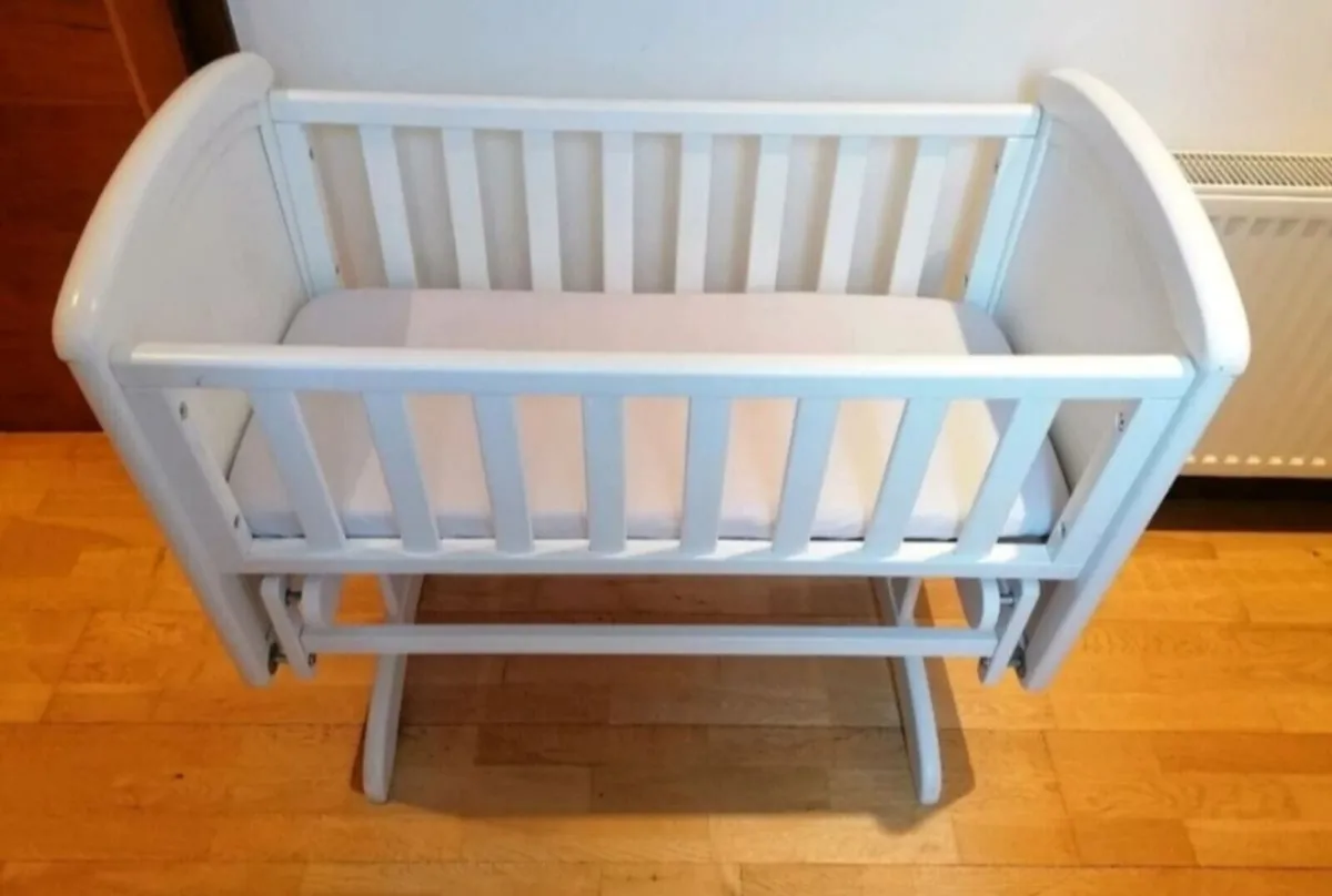 Baby Rocking Crib - Image 4