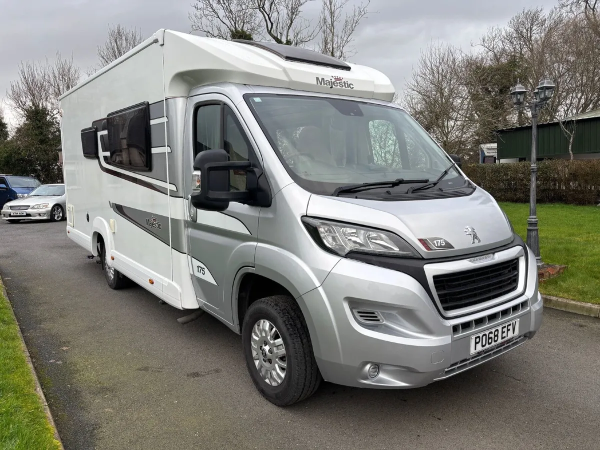 Elddis Majestic 175 Coachbuilt Motorhome 2018 2.0D - Image 1