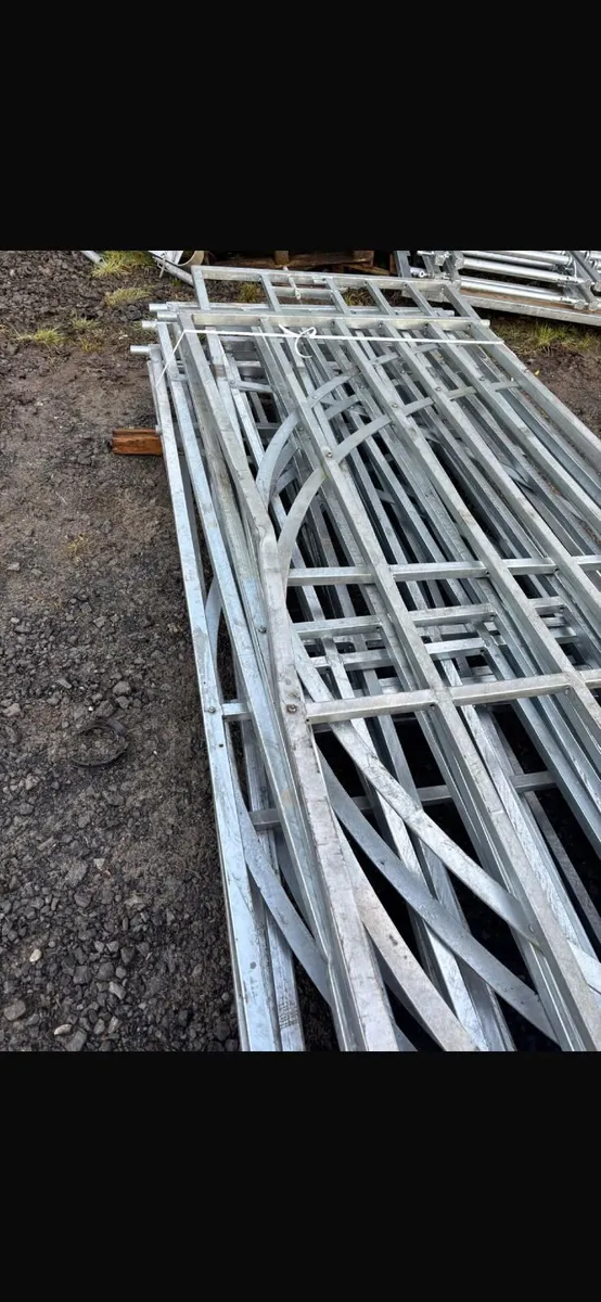 *SECONDS* Country Style Field Gate - Image 2