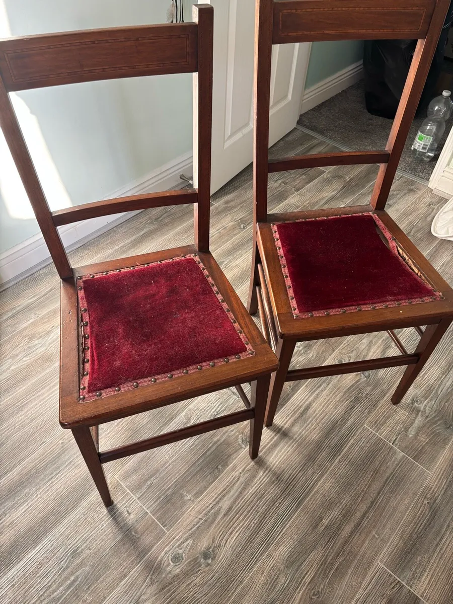 2 bedroom chairs - Image 1