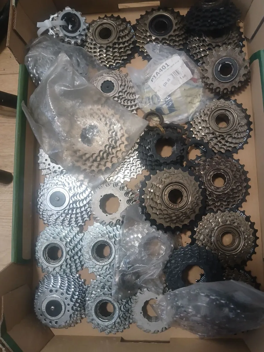 ROAD BIKE CASSETTES - Image 1