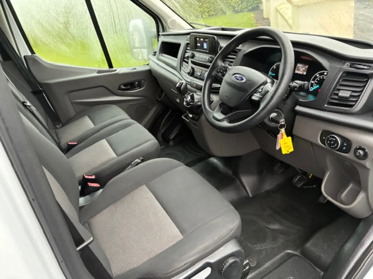 Ford Transit Twin Wheel Box Van *** €215 VRT *** - Image 4