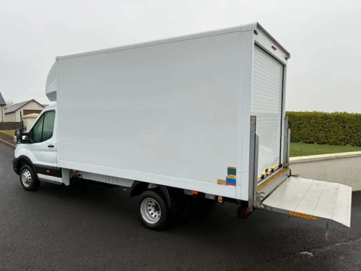 Ford Transit Twin Wheel Box Van *** €215 VRT *** - Image 3
