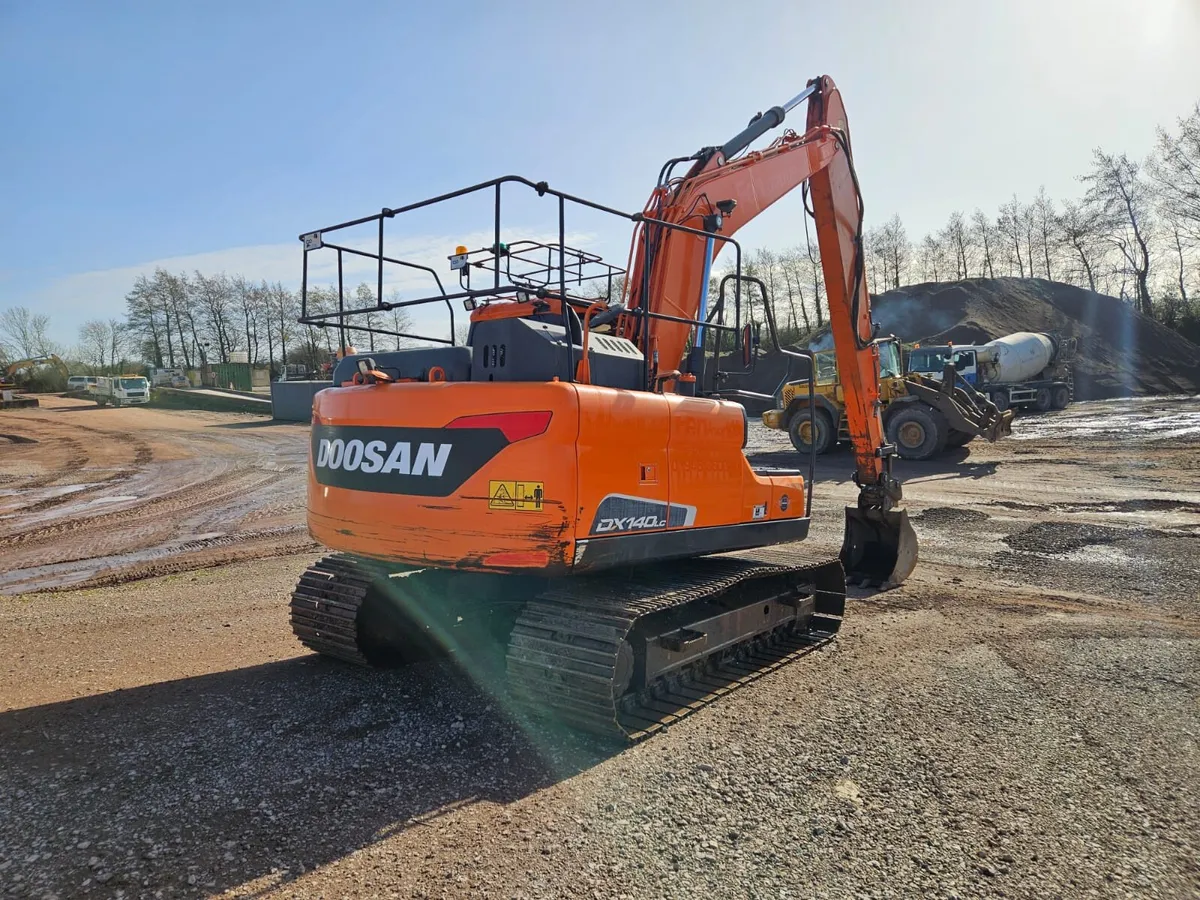 2018 Doosan DX140LC - Finance can be arranged - Image 3