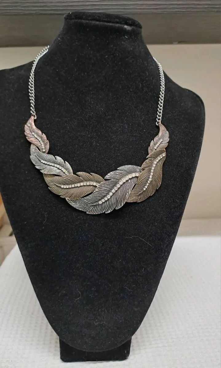 Statement Feather Necklace - Image 1