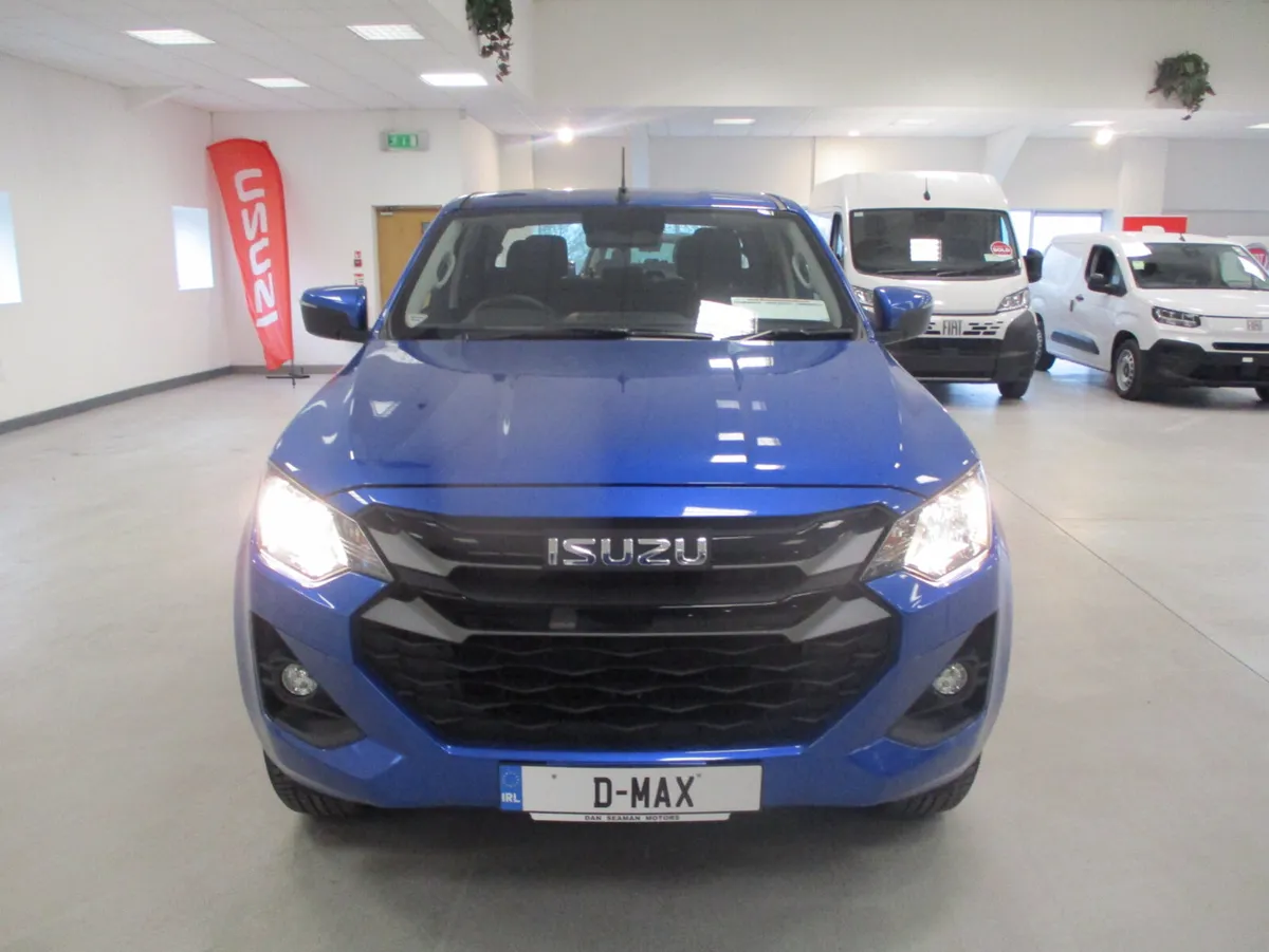 ISUZU D-MAX L CREW CAB PICK UP AUTO 4X4 - Image 3