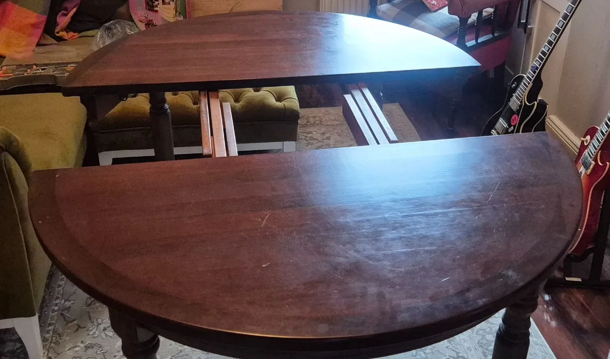 Louis Phillipe mahogony dinig table - Image 1