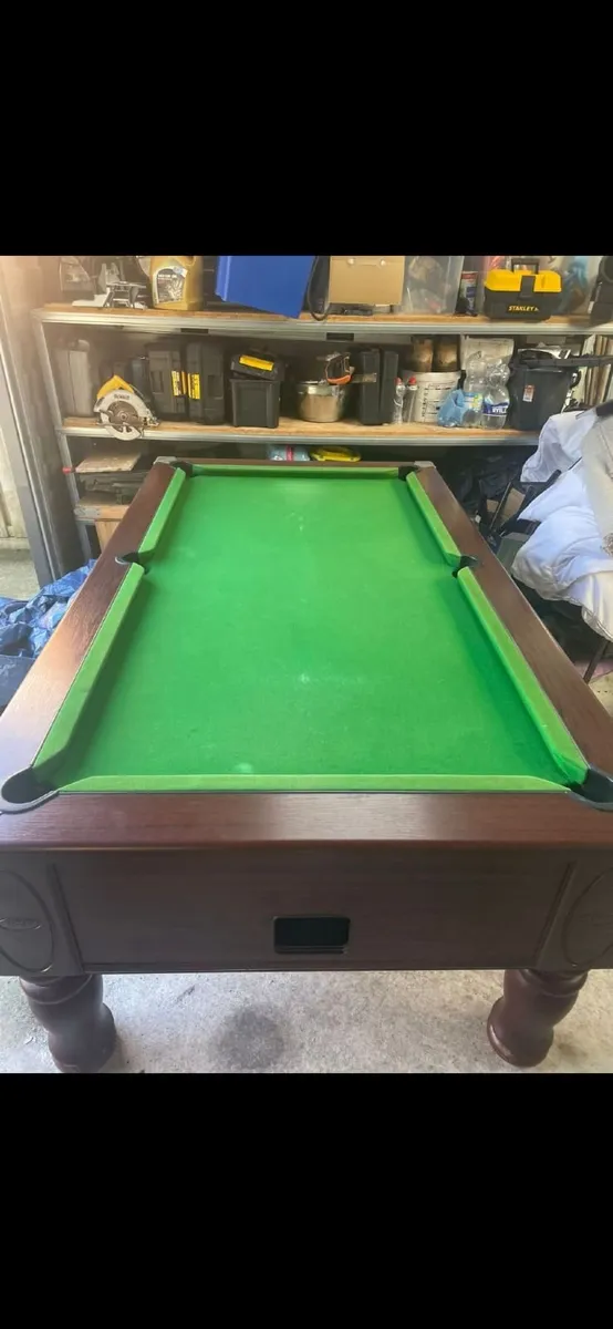 Pool table - Image 4