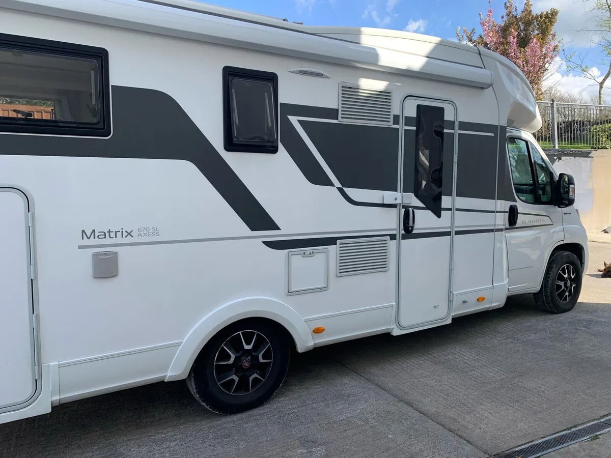 Camper van - Image 4