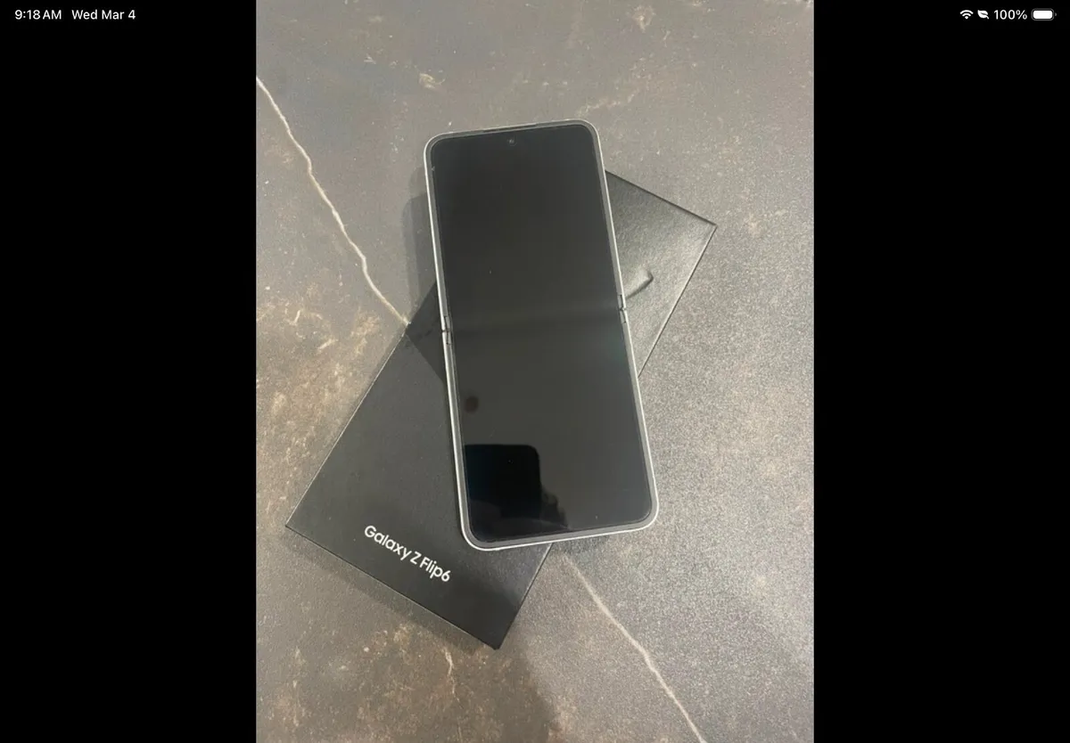 Samsung Z flip 6 - Image 2