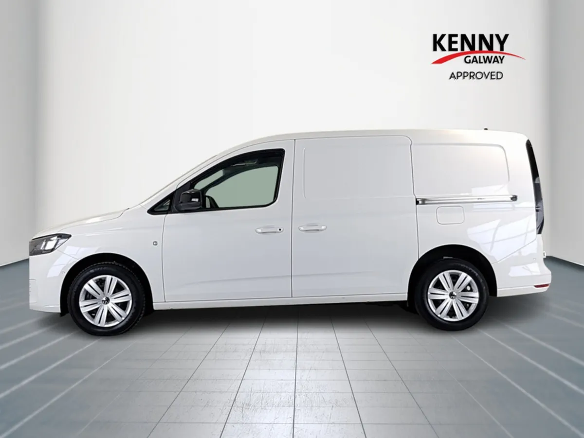 Volkswagen Caddy CARGO+ BUS TDI 102 102HP MANUAL 6 - Image 4