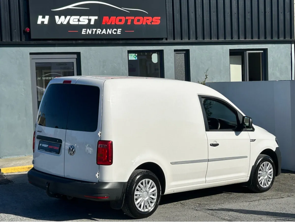 Volkswagen Caddy PV TDI 75HP MANUAL 5SPEED 5DR - Image 3