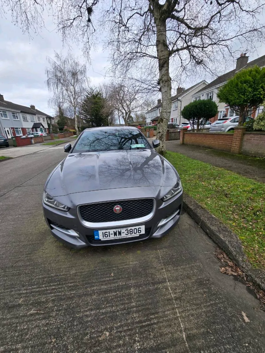 Jaguar xe r sport 2.0 D  2016 - Image 4