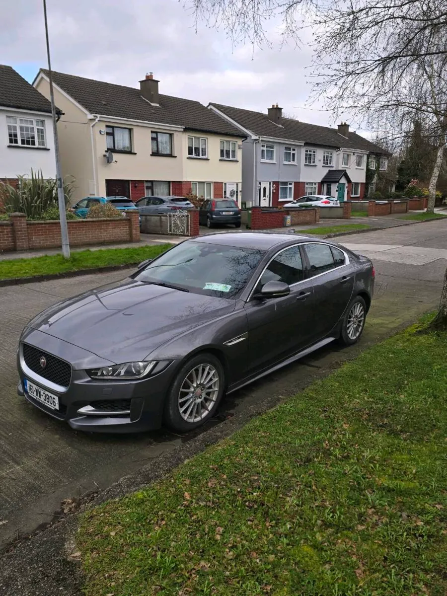 Jaguar xe r sport 2.0 D  2016 - Image 2
