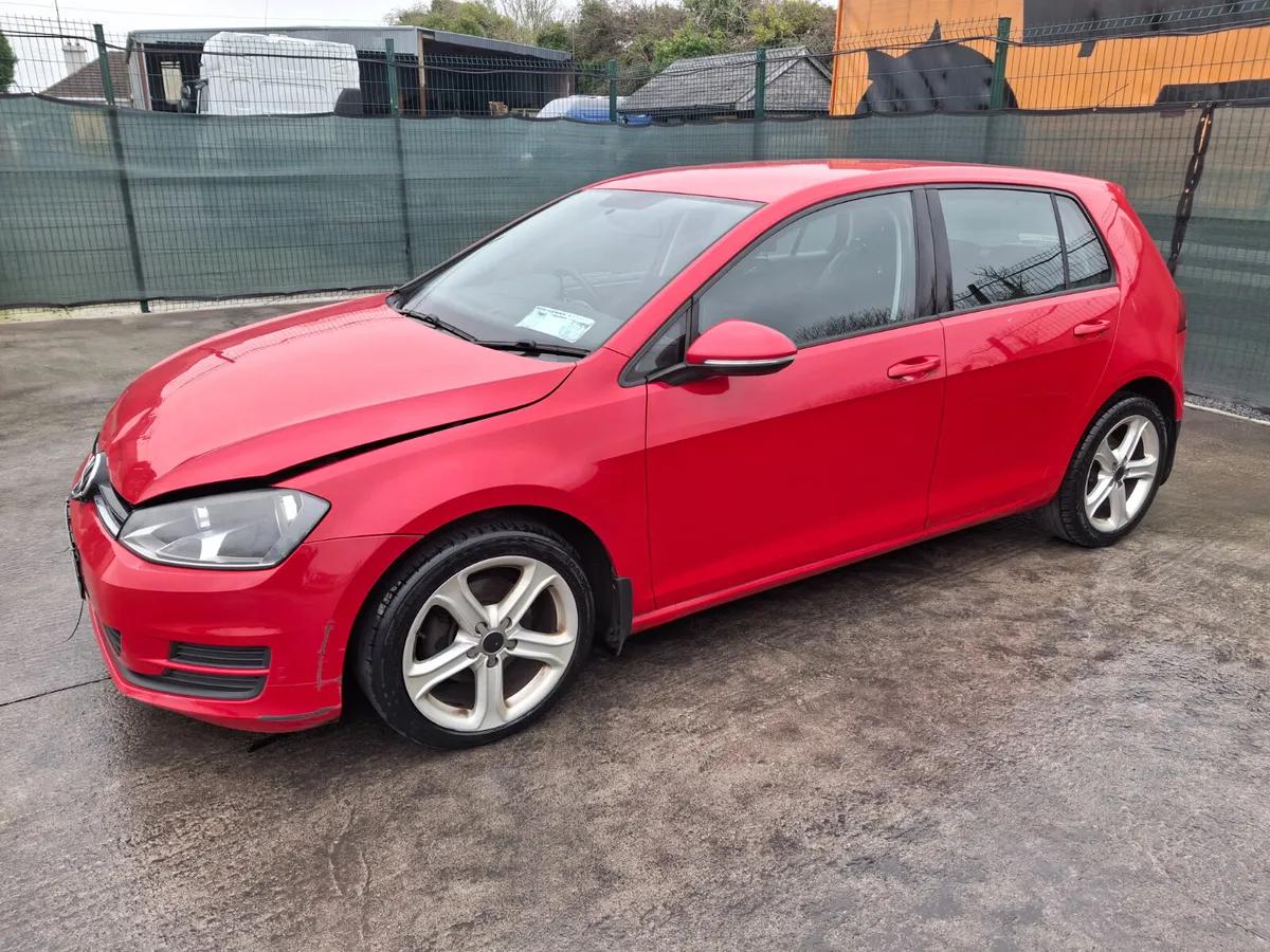 2013 Volkswagen Golf  Trendline  1.6 Diesel - Image 1