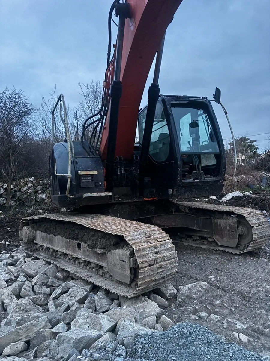 Hitachi Zaxis 225 - Image 3